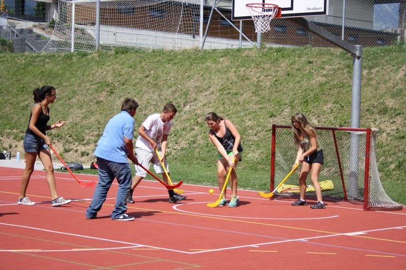 Village Camps International Summer Camp Leysin, Switzerland 2025-08-09 https://www.villagecamps.com/journals_admin/images/713-23-hockey (17).jpg